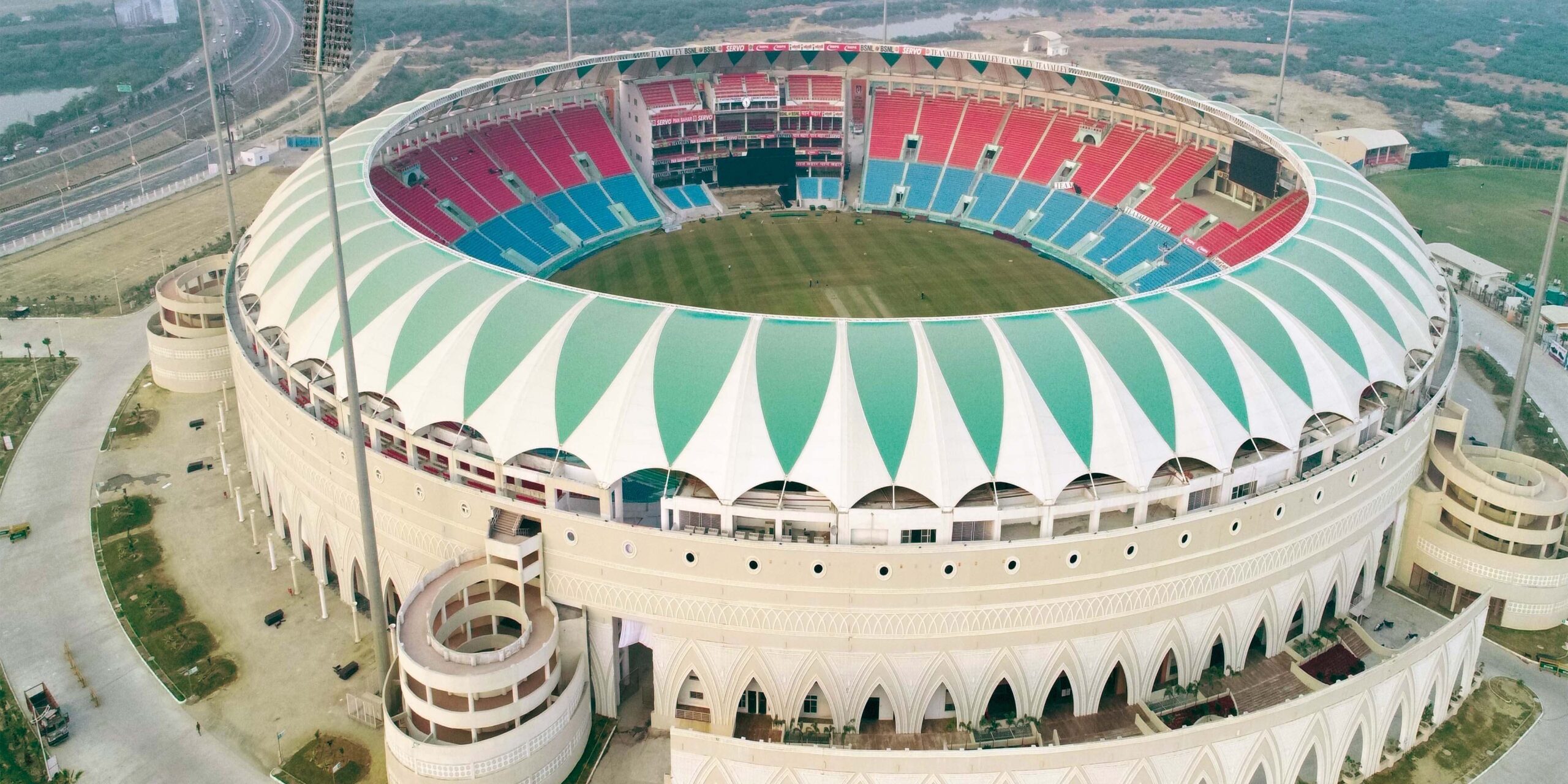 Top 10 Biggest Stadiums In India - TFC Stadiums